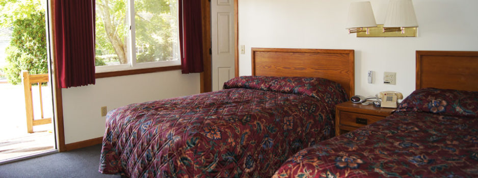 Two Queen Beds with Shower-banner23